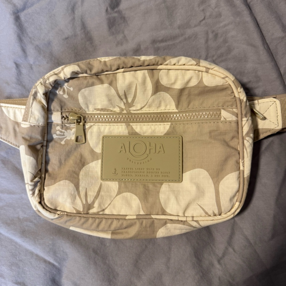 Aloha Collection Neutral Hip Pack